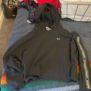 Under Armour sweater cropped XXL